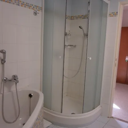 Batov Hotel