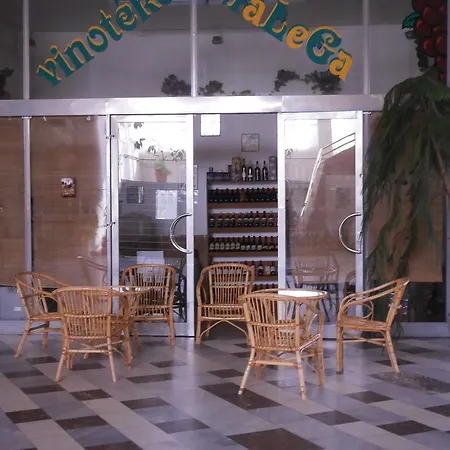 Hotel Batov 3*